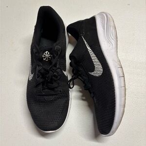 Nike Black and White Athletic Shoes
